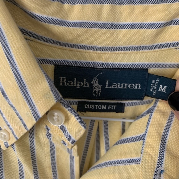 SOLD- Polo button down - Picture 3 of 3